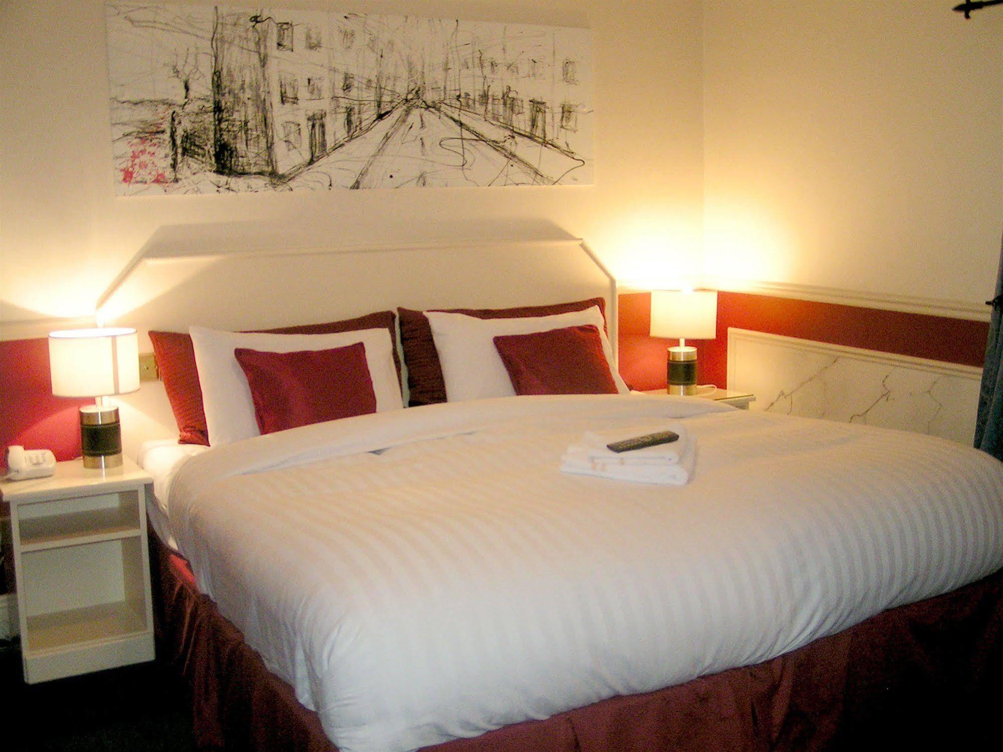 The Old Quarter Townhouse Hotel Limerick Ngoại thất bức ảnh