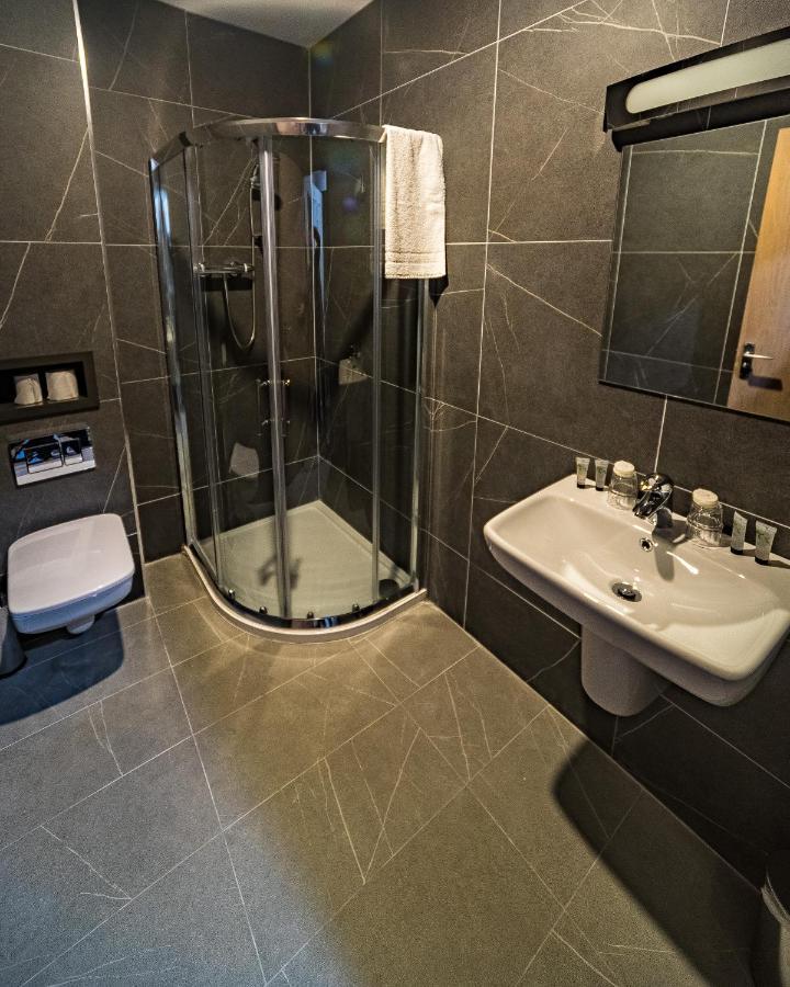 The Old Quarter Townhouse Hotel Limerick Ngoại thất bức ảnh